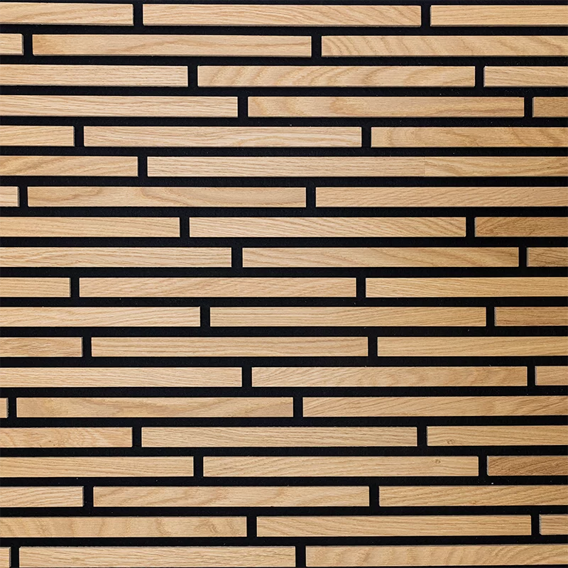 Akustik Wandpaneel aus geölter Eiche mit modernem Design zur Schallabsorption im Innenraum von Wodewa