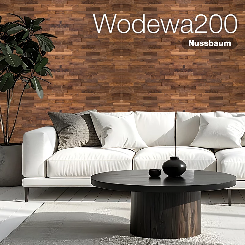 Modernes Wohnzimmer mit Buchenholz-Wandverkleidung Wodewa200 Nussbaum und weißem Sofa