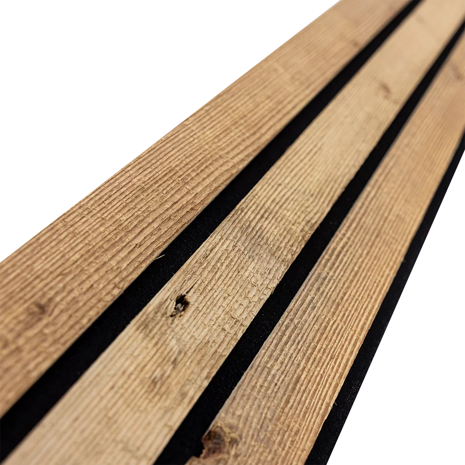 Echtholz Akustikpaneel Breilamelle aus Altholz von wodewa – Detailbild der Holzstruktur und Lamellenoptik